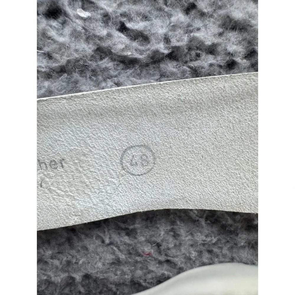 Vintage Roccobarocco‎ Jeans Rhinestone Genuine Leather Belt White Womens Size 48